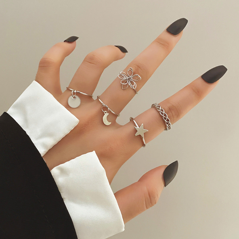Five-Pointed Star Round Flower Ring