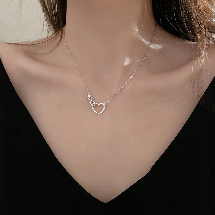 Korean Style Heart Necklace with Sparkling Diamonds